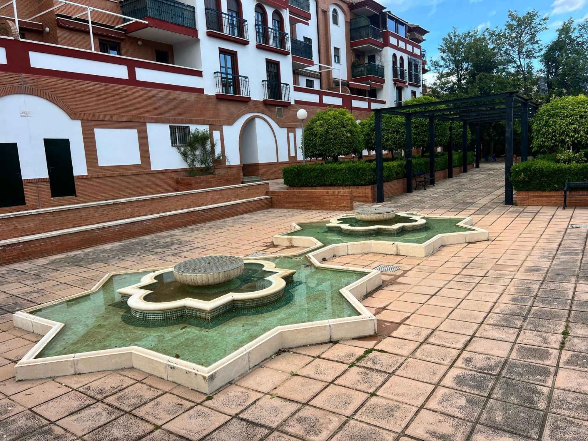 Lirio Apartment & Parking & Piscina Córdoba