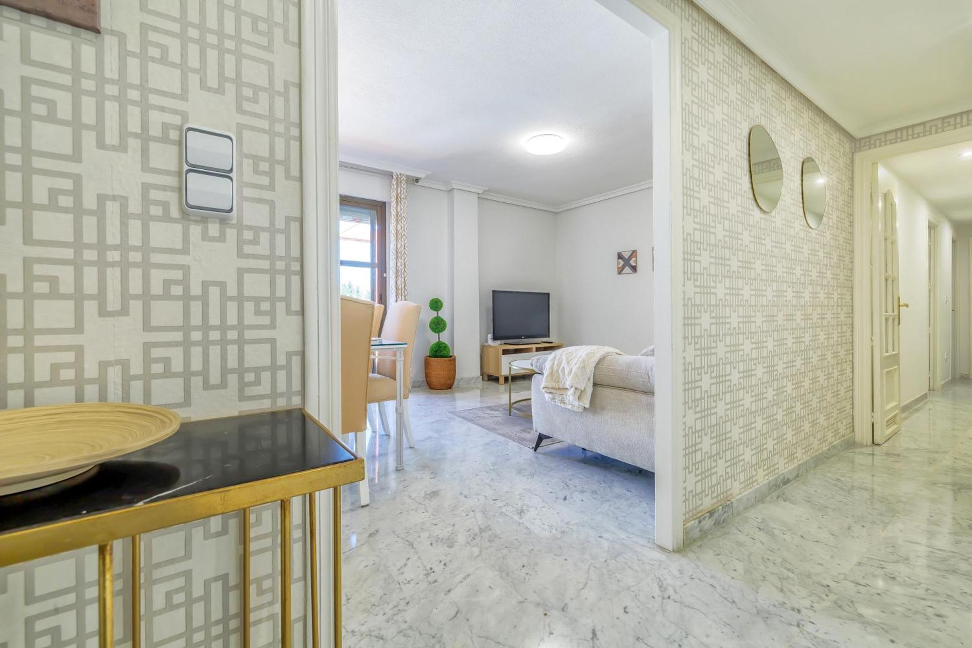 Lirio Apartment & Parking & Piscina