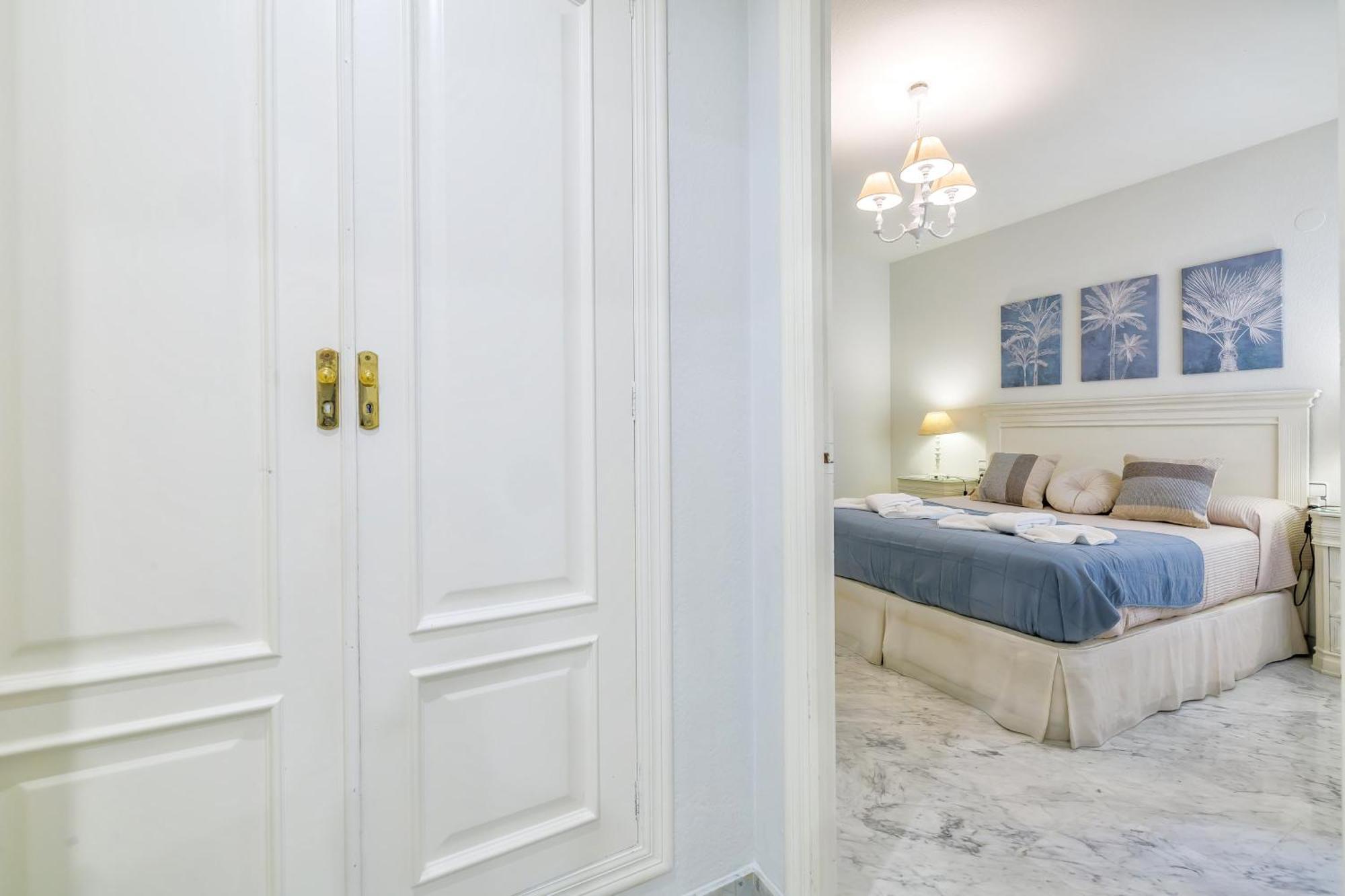 Lirio Apartment & Parking & Piscina Apartamento