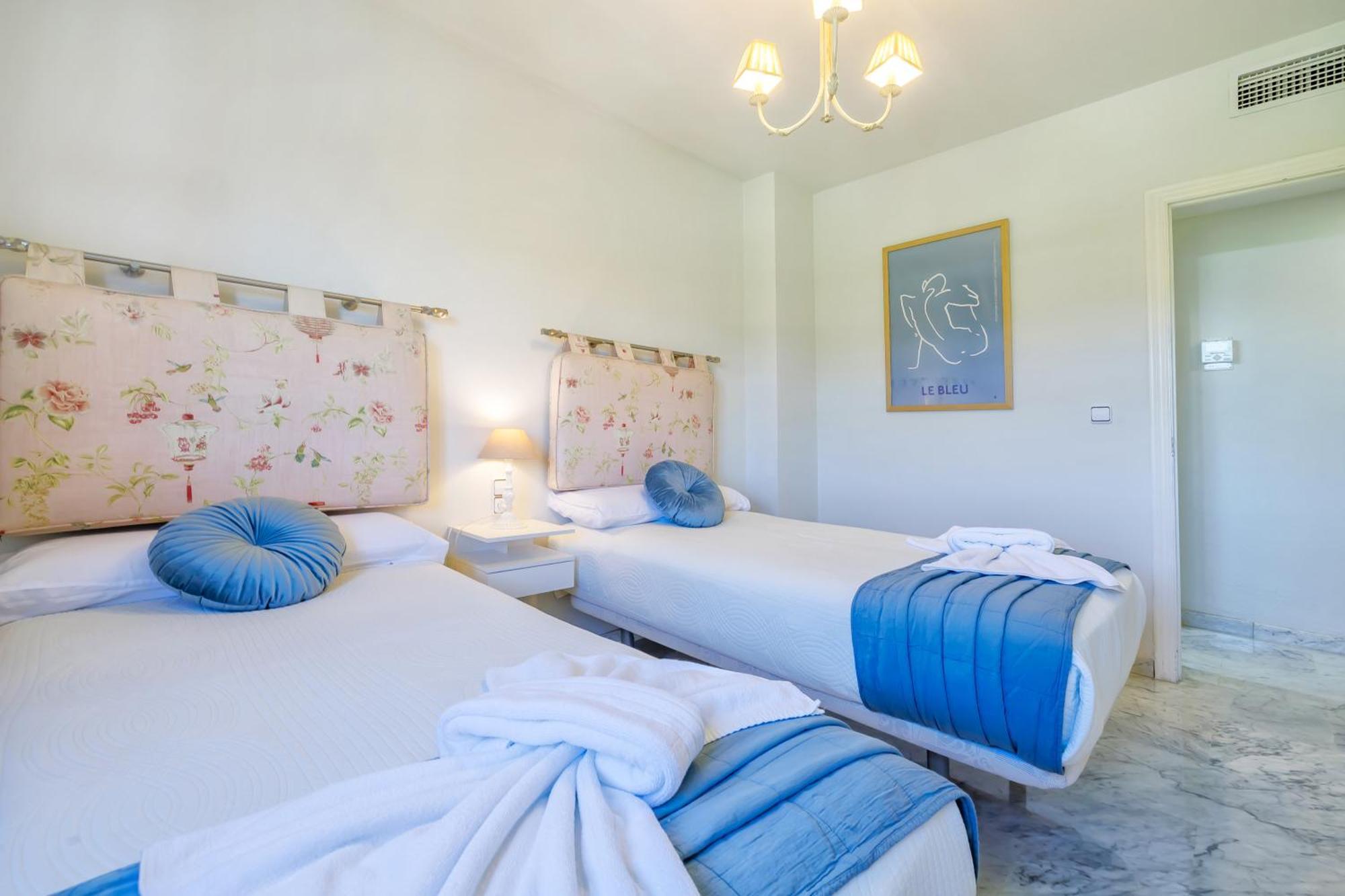 Apartamento Lirio Apartment & Parking & Piscina