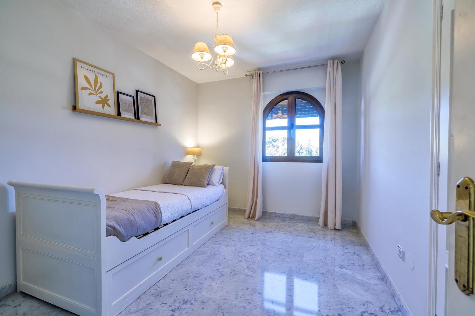 Apartamento Lirio Apartment & Parking & Piscina
